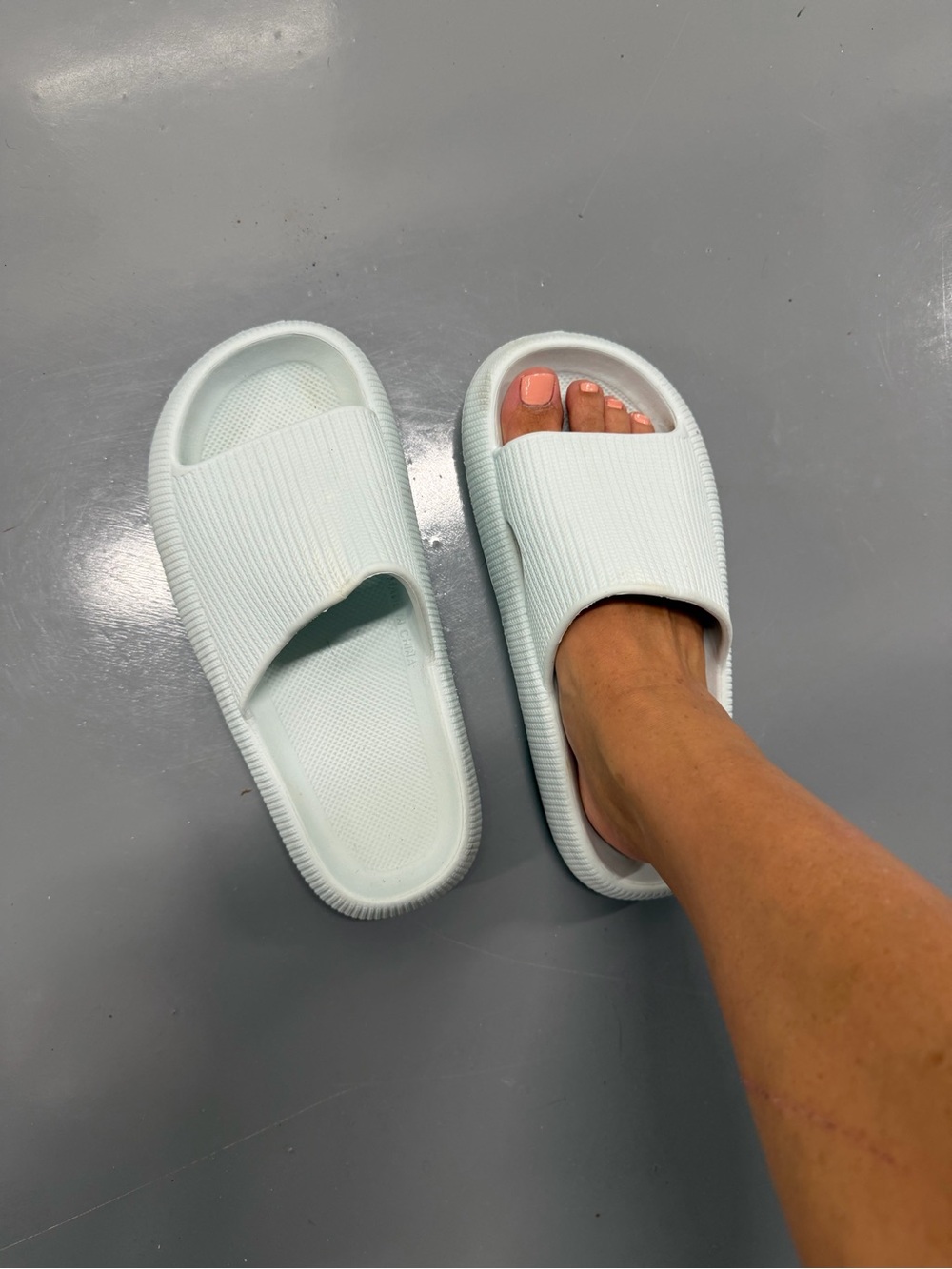 The cloudies Women’s Slide Sandals - Mint